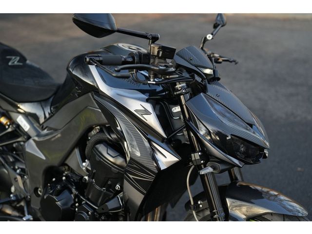 kawasaki - z1000-r