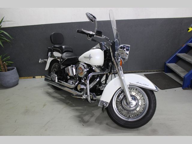 harley-davidson - heritage-softail-classic-flstc
