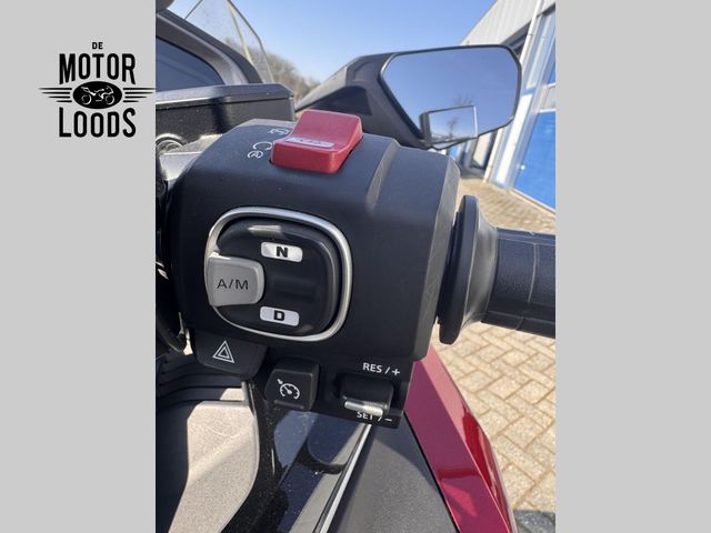 honda - gl-1800-goldwing-tour-dct