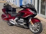 HONDA GL 1800 GOLDWING TOUR DCT