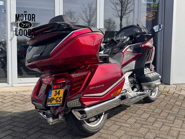 honda - gl-1800-goldwing-tour-dct