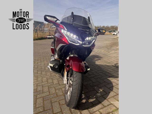 honda - gl-1800-goldwing-tour-dct