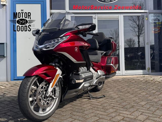 honda - gl-1800-goldwing-tour-dct