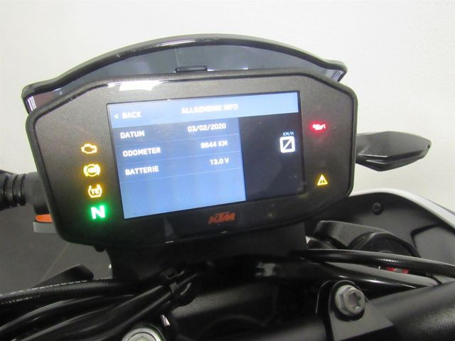 ktm - 890-duke-r