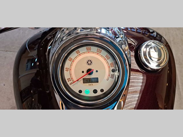 yamaha - xvs-1100-a-dragstar-classic