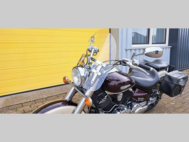 yamaha - xvs-1100-a-dragstar-classic