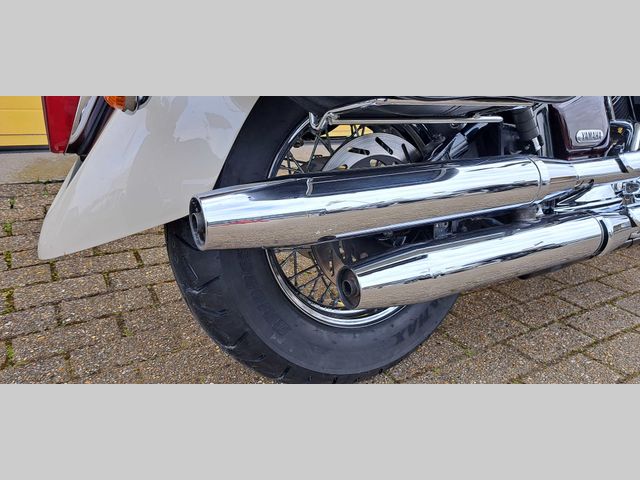 yamaha - xvs-1100-a-dragstar-classic