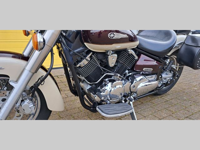 yamaha - xvs-1100-a-dragstar-classic