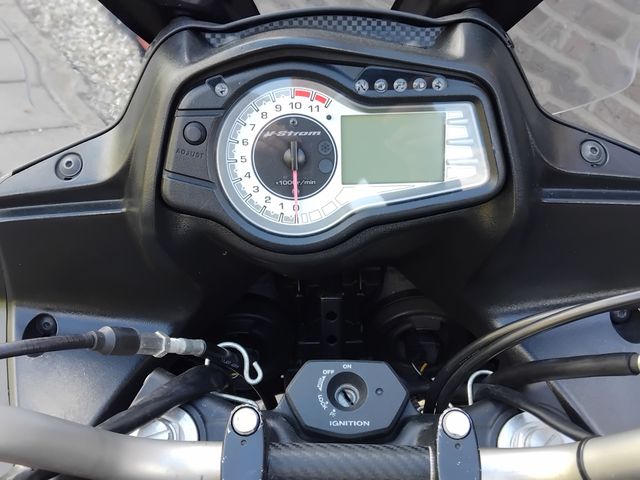 suzuki - v-strom-dl-650-abs