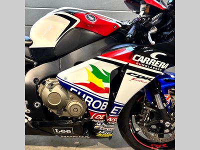 HONDA CBR 1000 RR FIREBLADE – foto 3