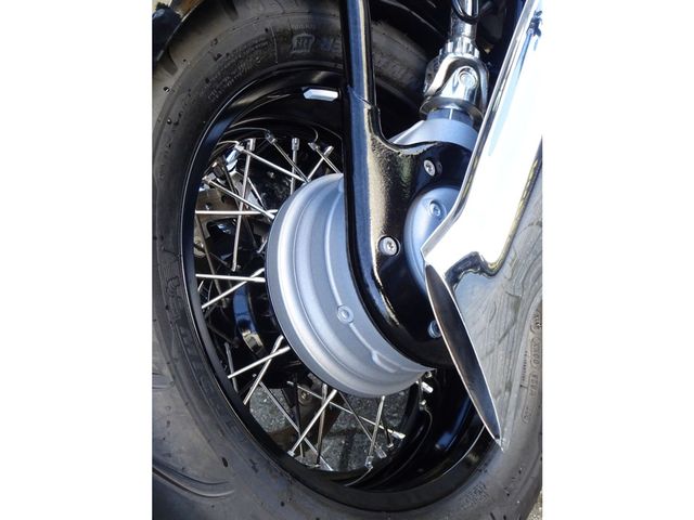 bmw - r-18