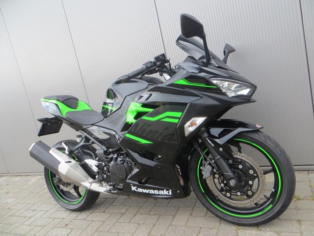 kawasaki - ninja-400