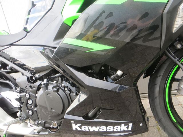 kawasaki - ninja-400