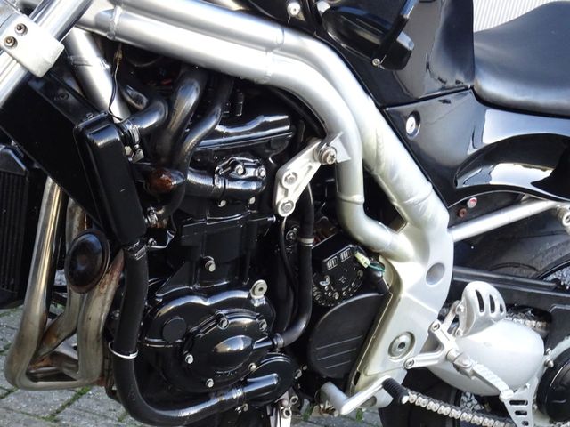 triumph - speed-triple