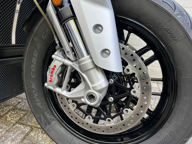 triumph - rocket-3-r