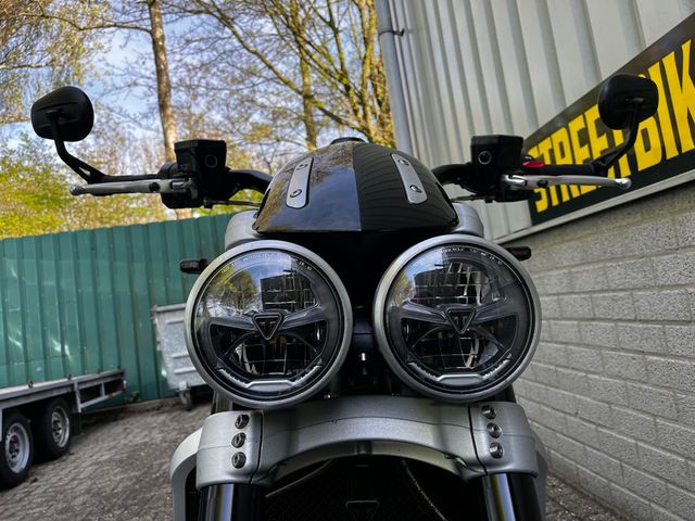 triumph - rocket-3-r