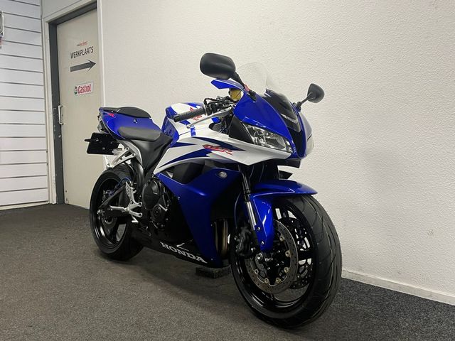 honda - cbr-600-rr