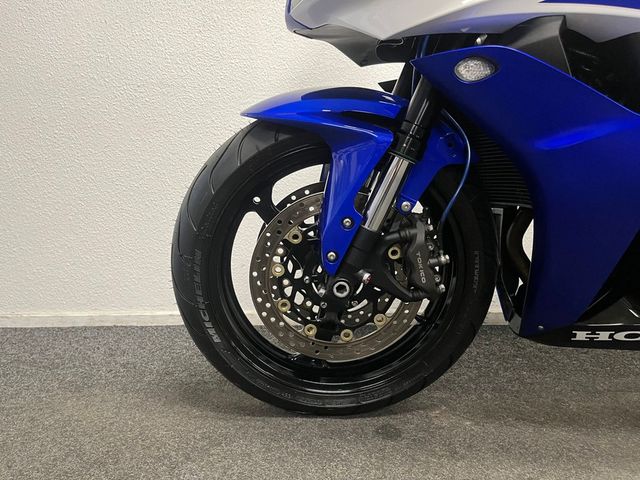 honda - cbr-600-rr