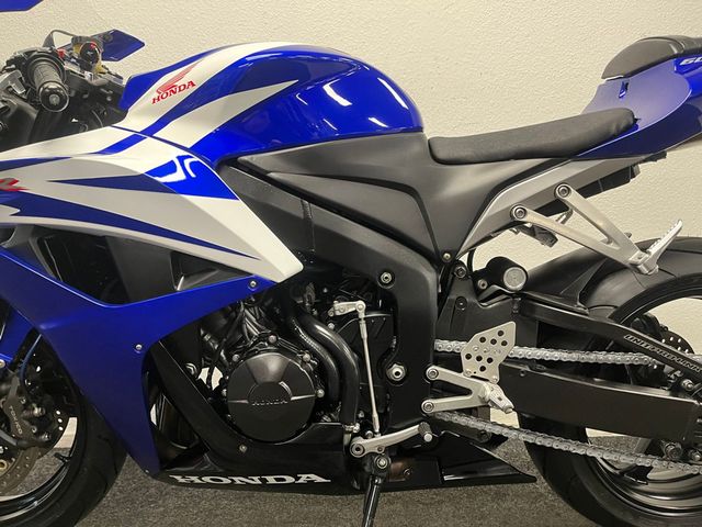 honda - cbr-600-rr