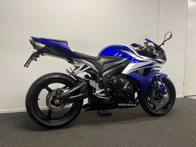 honda - cbr-600-rr
