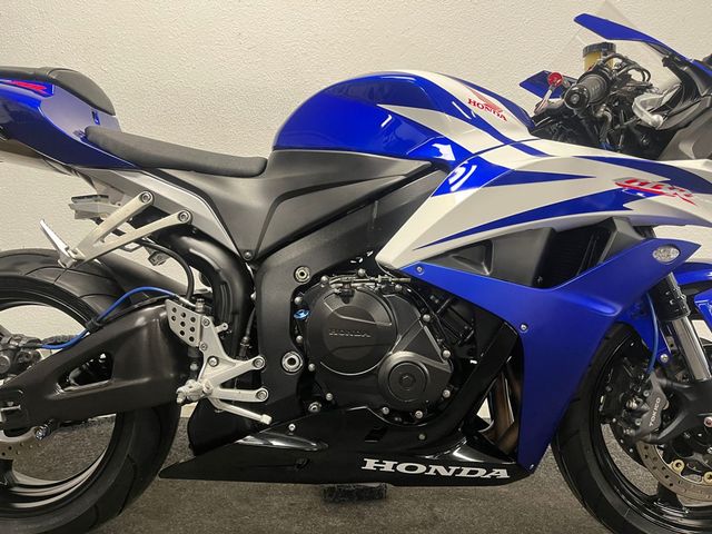 honda - cbr-600-rr
