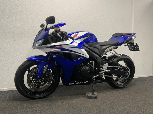 honda - cbr-600-rr