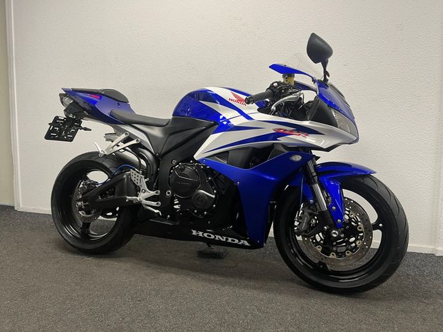 honda - cbr-600-rr