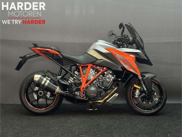ktm - 1290-super-duke-gt