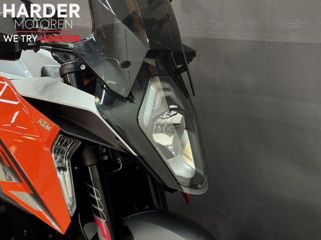 ktm - 1290-super-duke-gt