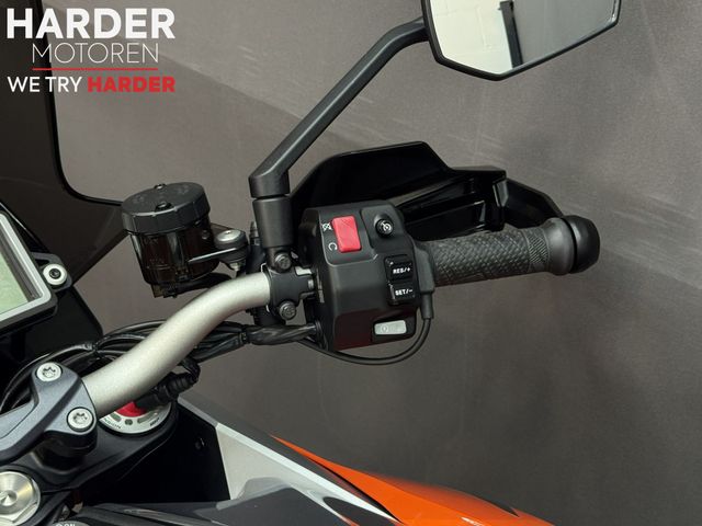 ktm - 1290-super-duke-gt