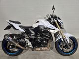 SUZUKI GSR 750