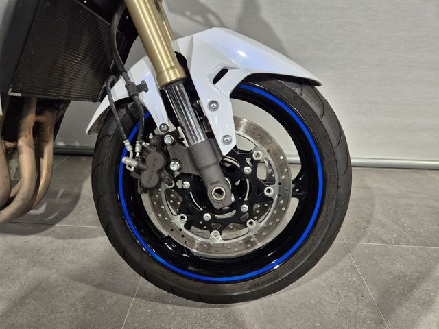 suzuki - gsr-750