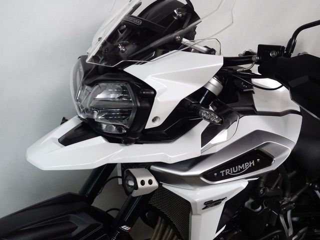 triumph - tiger-1200-xca