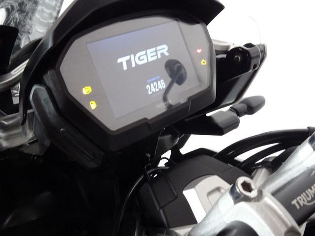 triumph - tiger-1200-xca