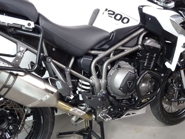 triumph - tiger-1200-xca