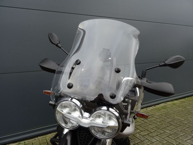 moto-guzzi - v-85-tt