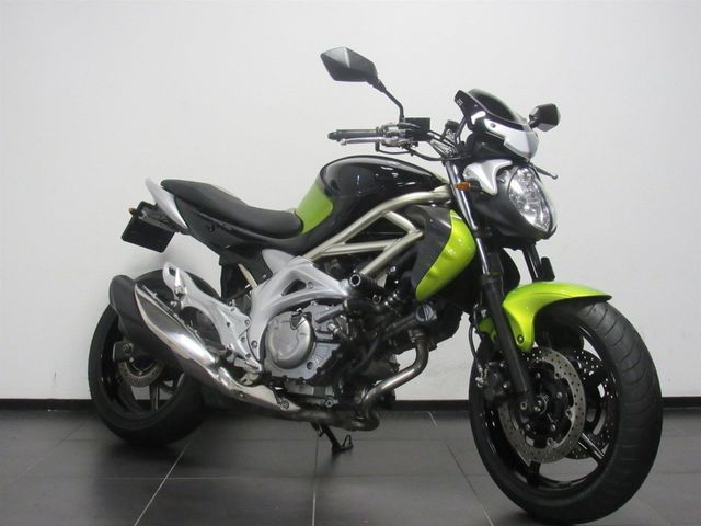 suzuki - gladius