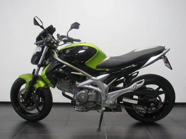 suzuki - gladius