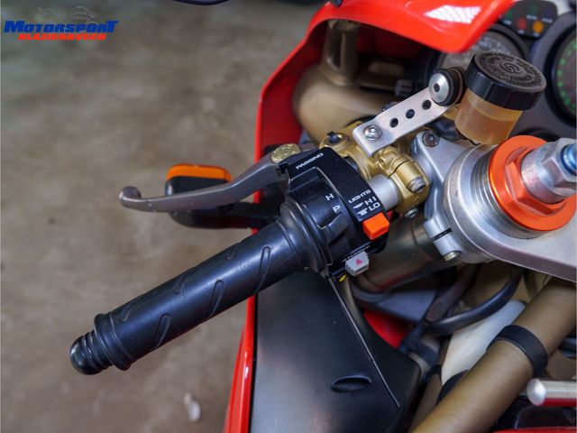 ducati - 748
