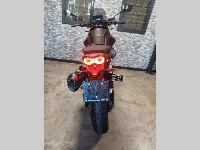 moto-guzzi - v-85-strada