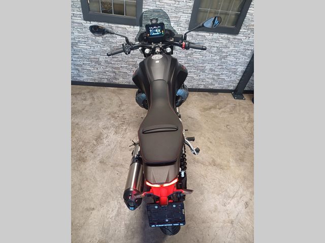 moto-guzzi - v-85-strada