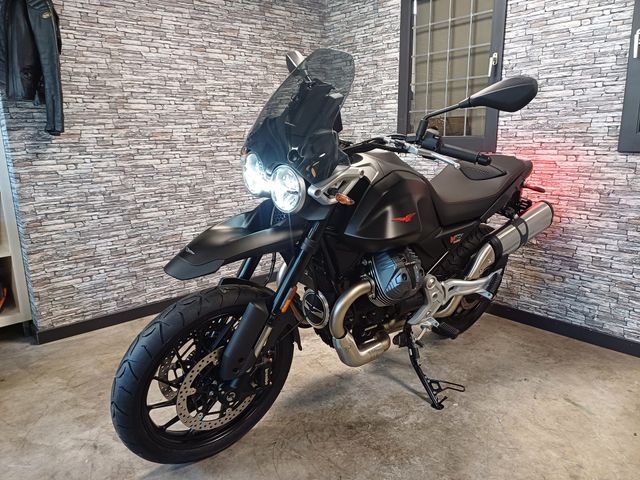 moto-guzzi - v-85-strada