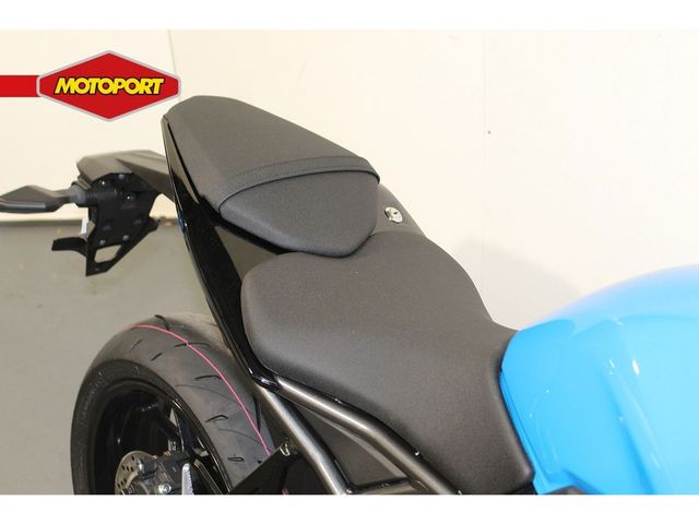 suzuki - gsx-8s
