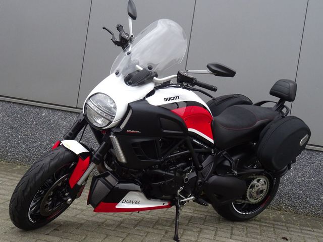 ducati - diavel-strada