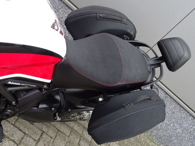 ducati - diavel-strada