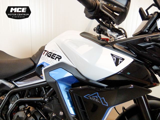 triumph - tiger-900-alpine-edition