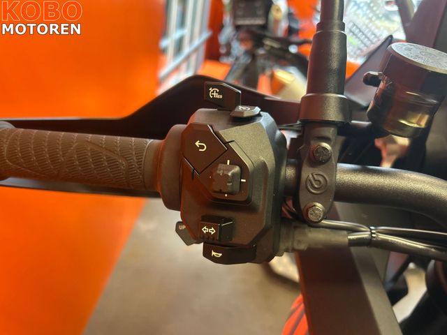 ktm - 1390-super-adventure-s