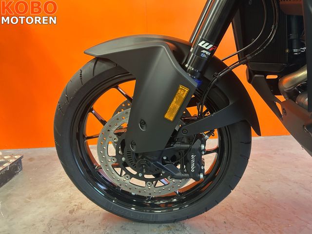 ktm - 1390-super-adventure-s