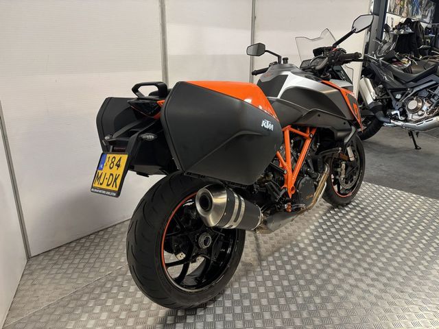 ktm - 1290-super-duke-gt