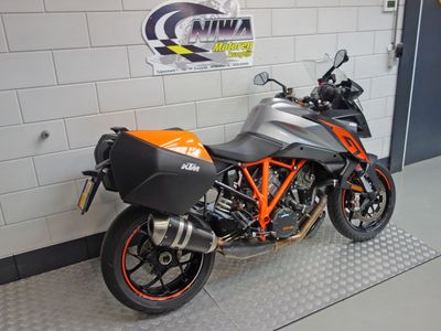 KTM 1290 SUPER DUKE GT – foto 2